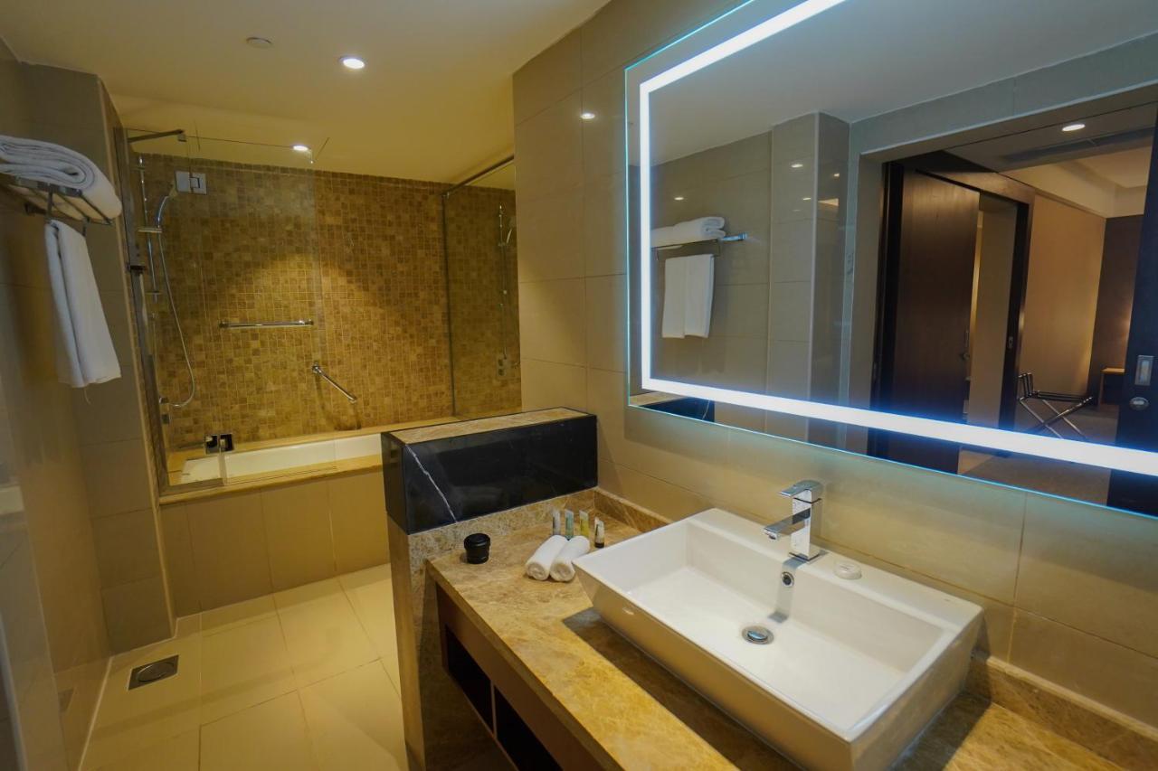 The Grand Lux Hotel Doha Ngoại thất bức ảnh Bathroom